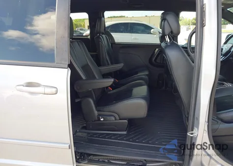 2016 Dodge Grand Caravan Sxt from USA, damaged, VIN 2C4RDGCG4GR317566